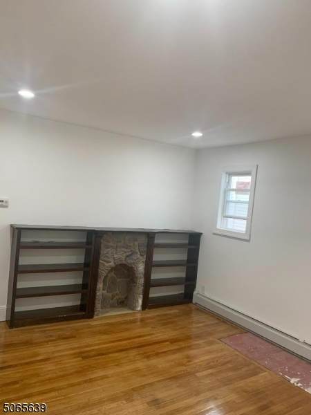 112 Thomas St - Photo 1