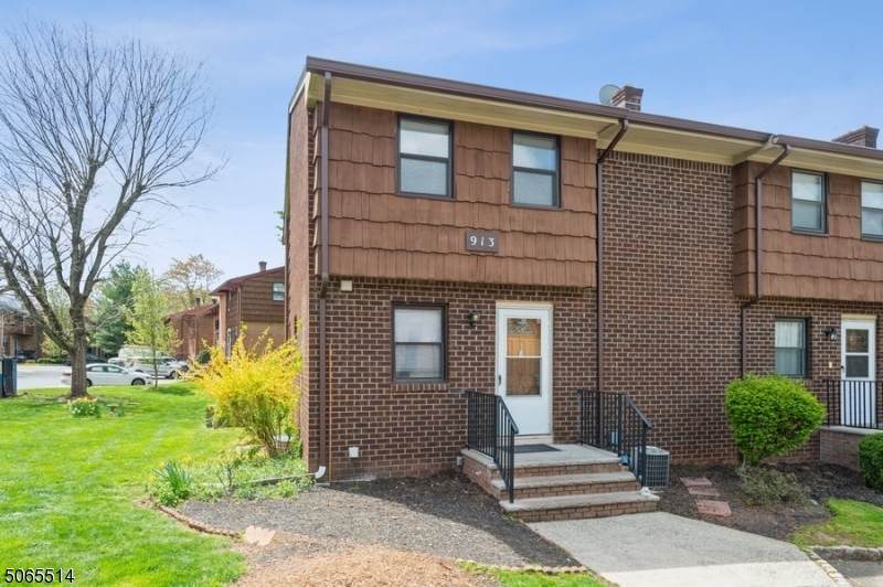 913 Renate Drive Unit 1 - Photo 1