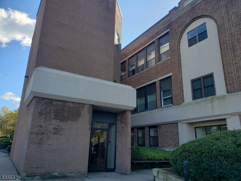 124 E Main St - Photo 1
