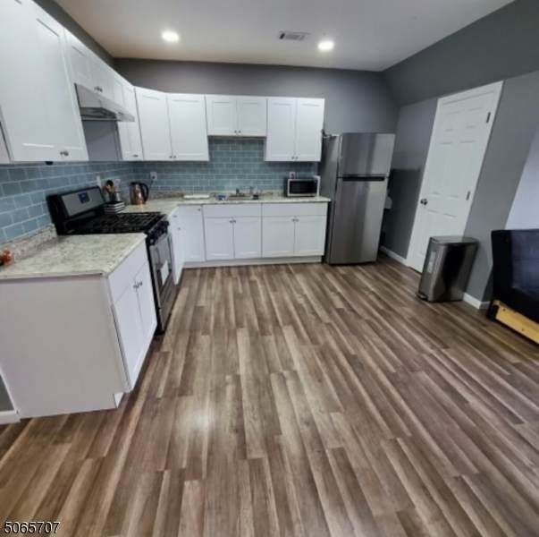 25 Treacy Ave - Photo 1