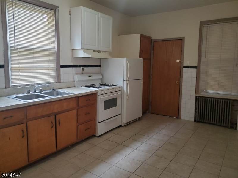 13 N Spring St - Photo 1