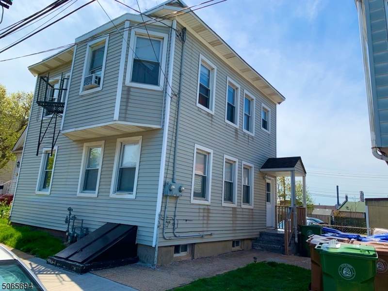 2528 Brunswick Ave - Photo 1