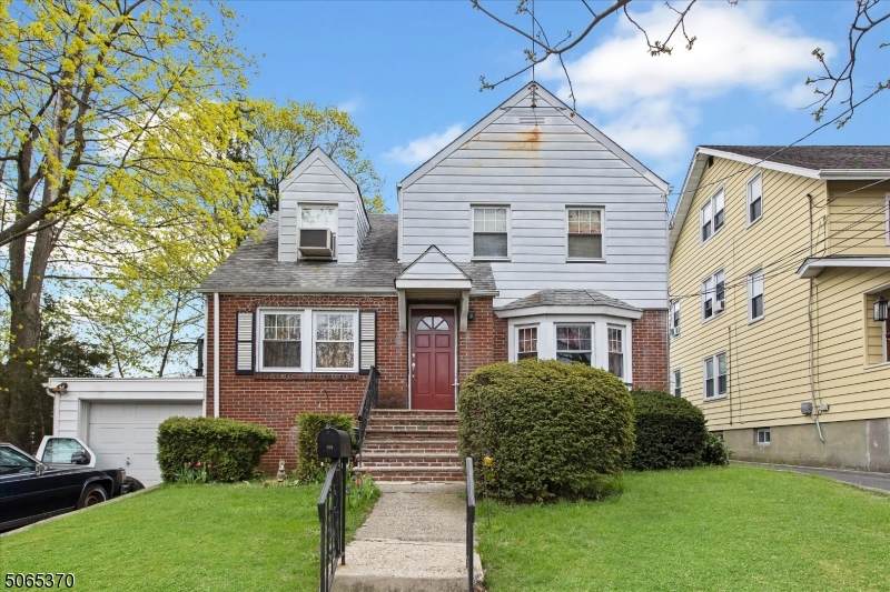 165 Weaver Ave - Photo 1