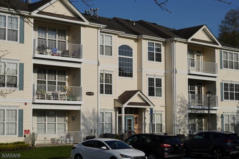 401 Saint Andrews Pl - Photo 1