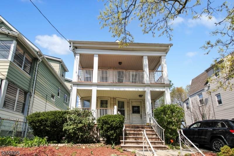 15 Chapman St - Photo 1
