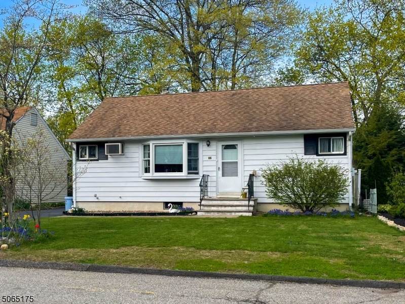 32 Ramapo Ave - Photo 1