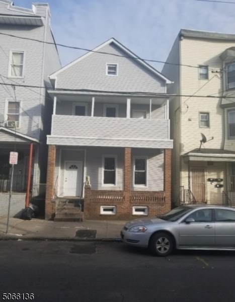 290 S 6th St - Photo 1