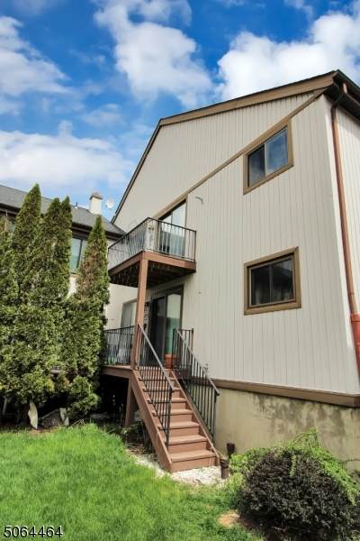 16297 Dell Pl - Photo 1