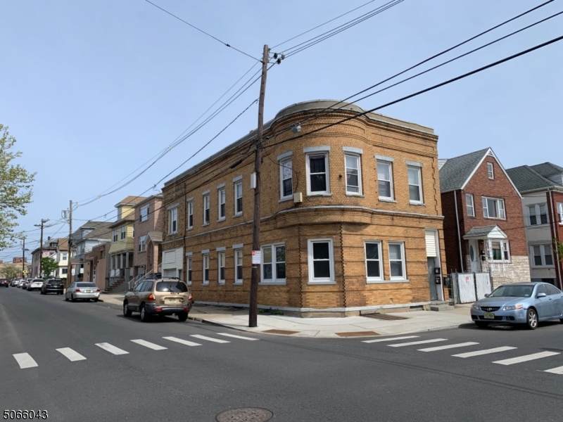 655 2nd Ave - Photo 1