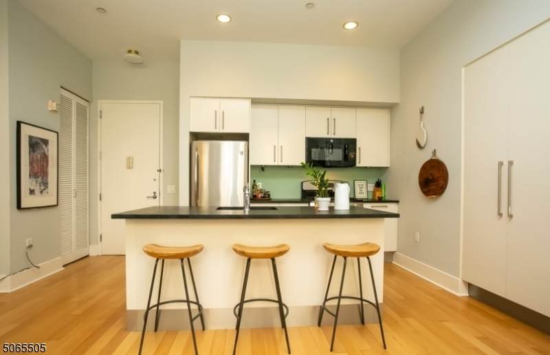 4 Beacon Way - Photo 1