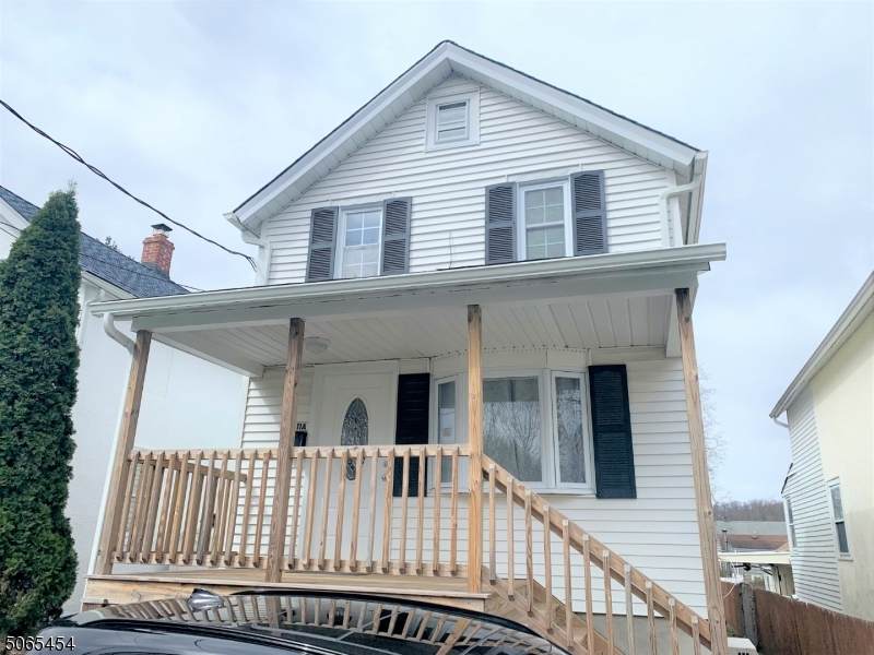 11 Grove St - Photo 1