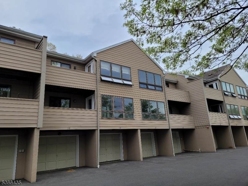 28 Sunrise Dr - Photo 1