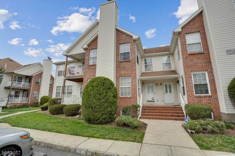 284 Vasser Dr - Photo 1