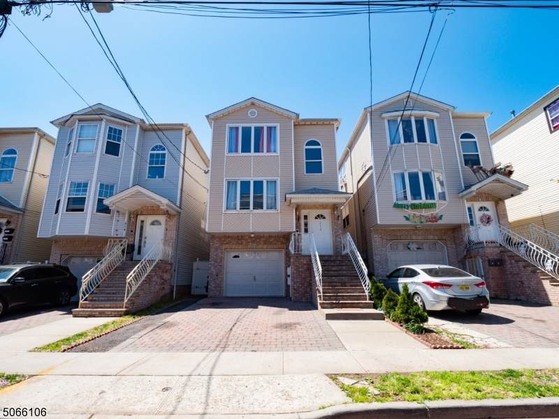 212 E Jersey St - Photo 1
