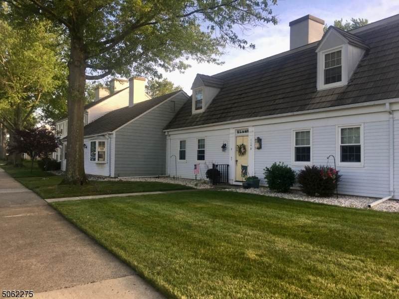 114 Old Nassau Rd - Photo 1
