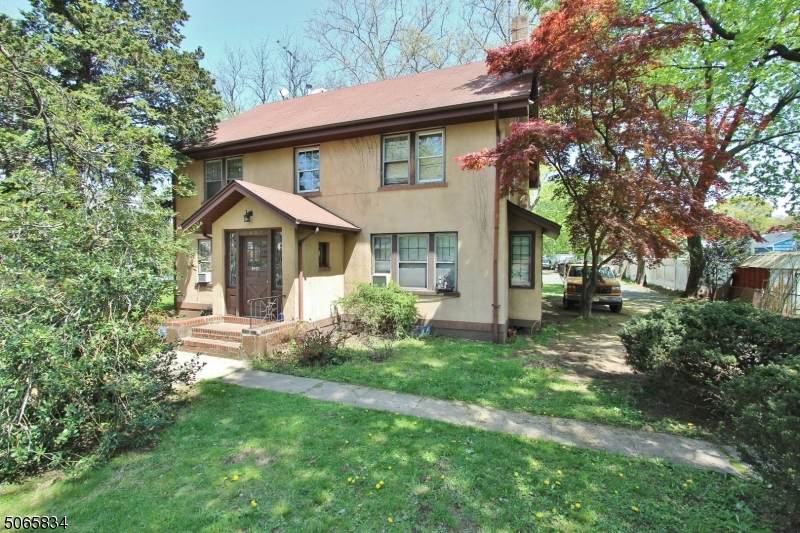 2401 Park Ave - Photo 1