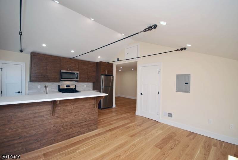 4 Jones Dr - Photo 1