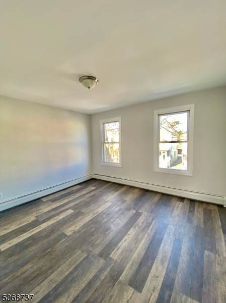230 Pine St - Photo 1
