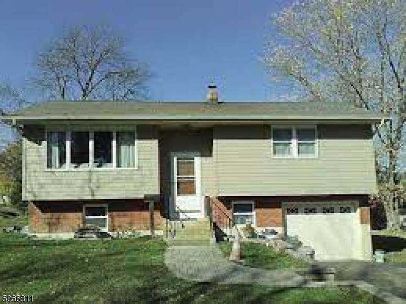 17 Cedar Ave - Photo 1