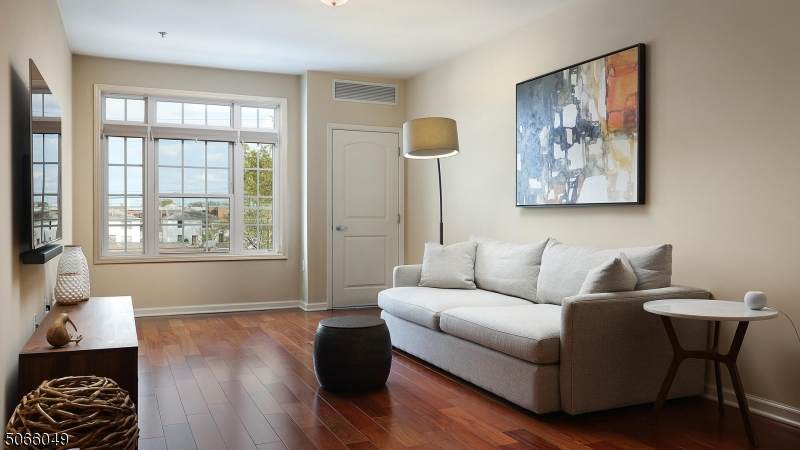 102 E Elizabeth Ave - Photo 1