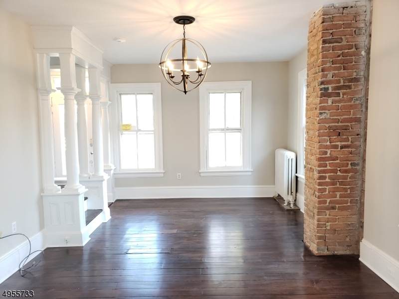 43 Broad St - Photo 1
