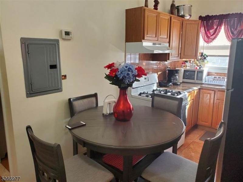 26 Central Ave - Photo 1