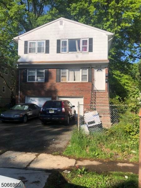1036 Chandler Ave - Photo 1