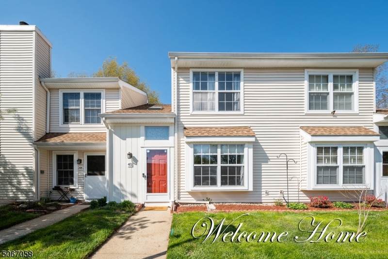 45 Nottingham Way - Photo 1