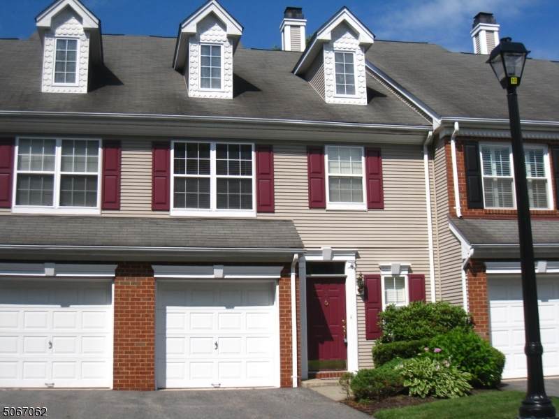 3 Washington Ct - Photo 1