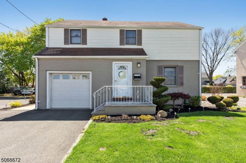 436 Senger Pl - Photo 1