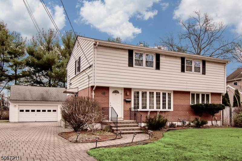 649 Sycamore St - Photo 1