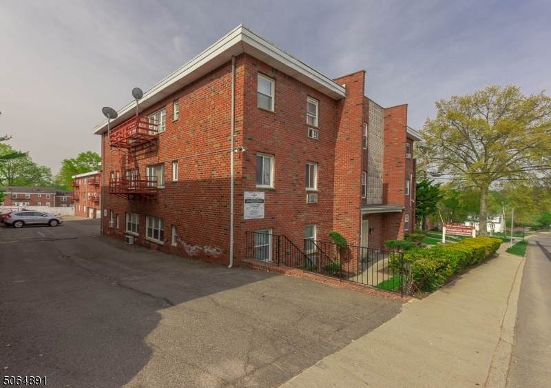 675 Joralemon St A-2 - Photo 1