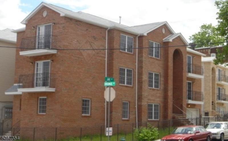 300 Orange St - Photo 1