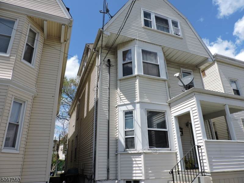 25 Lafayette St - Photo 1