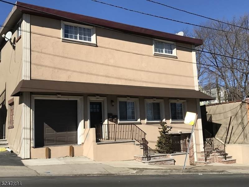 339 N 6th St - Photo 1