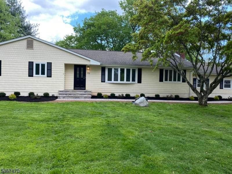 102 Jamestown Rd - Photo 1