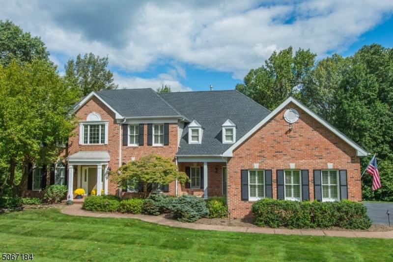 12 Howell Dr - Photo 1