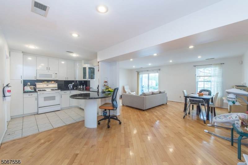 259 Vista Dr - Photo 1
