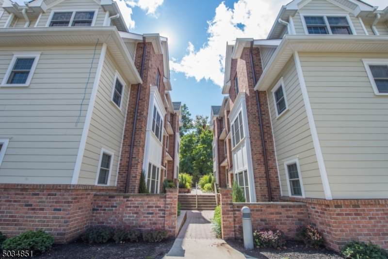 1 Leona Dr Unit 12 - Photo 1