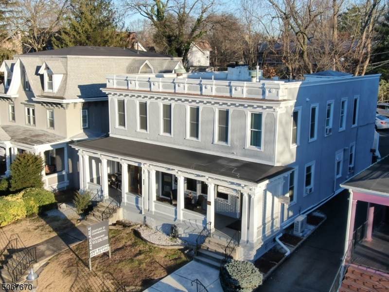 106 Prospect St - Photo 1