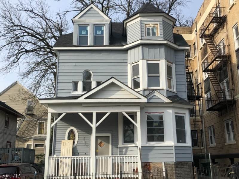 303 William St - Photo 1