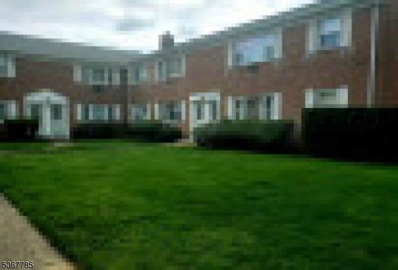 46 Manchester Ct - Photo 1