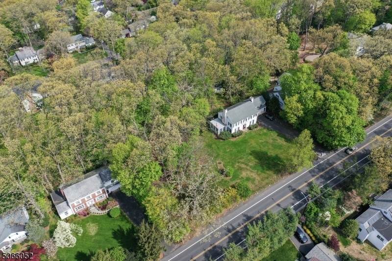 268 Fairmount Ave - Photo 1