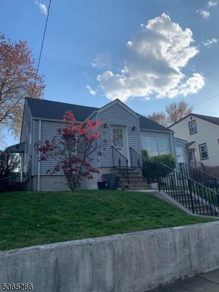 85 Columbia Ave - Photo 1