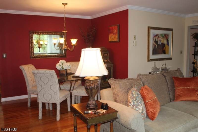 206 Main St - Photo 1