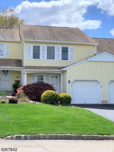 16 Carriage Ln - Photo 1