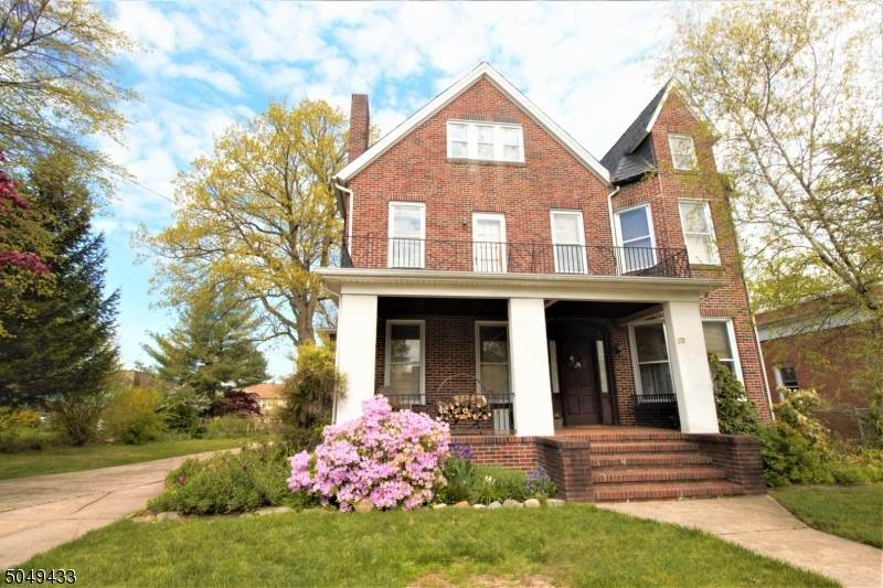 173 Main St - Photo 1