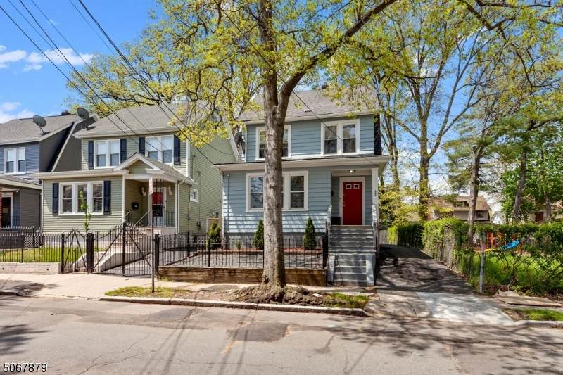 169 Vermont Ave - Photo 1