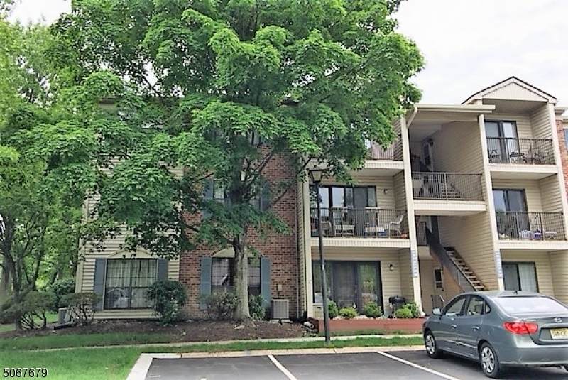 33 Fisher Dr - Photo 1