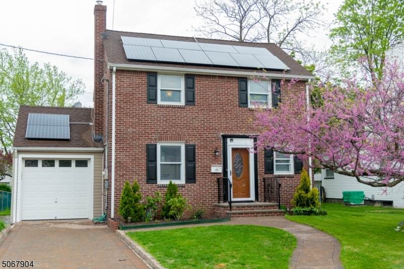1819 Berkshire Dr - Photo 1